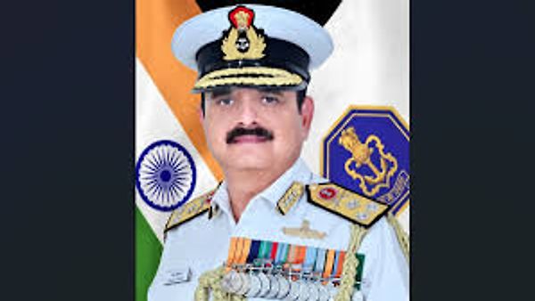ನೌಕಾಪಡೆಯ ಉಪ ಮುಖ್ಯಸ್ಥರಾಗಿ ವೈಸ್ ಅಡ್ಮಿರಲ್ ಸಂಜಯ್ ವಾತ್ಸಾಯನ್ ಅಧಿಕಾರ ಸ್ವೀಕಾರ
