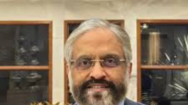 ಡಾ. ಅಂಬರೀಶ್ ಮಿಥಲ್ ಅವರಿಗೆ IOF 2025 CSA ಪದಕ ಪ್ರದಾನ