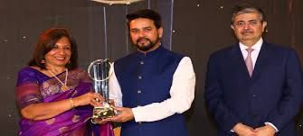 EY's 'ವರ್ಷದ ಉದ್ಯಮಿ' ಪ್ರಶಸ್ತಿ ಪಡೆದ ಬಯೋಕಾನ್ ಮುಖ್ಯಸ್ಥೆ ಕಿರಣ್ ಮಜುಂದಾರ್