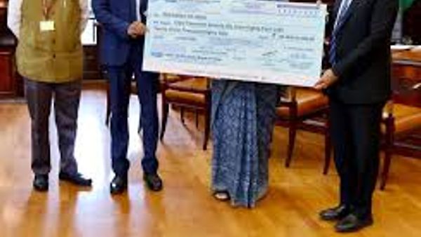 ಎಸ್‌ಬಿಐಯಿಂದ ಕೇಂದ್ರ ಸರ್ಕಾರಕ್ಕೆ ₹8,076 ಕೋಟಿ ಲಾಭಾಂಶ