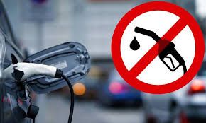 2030 ರಿಂದ ಪೆಟ್ರೋಲ್, ಡೀಸೆಲ್ ವಾಹನ ನಿಷೇದಿಸುವ  ಕುರಿತು ಯೋಜಿಸಿದ ಬ್ರಿಟನ್
