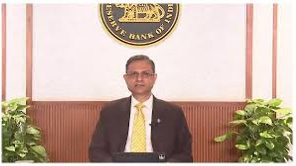 ಹಣದುಬ್ಬರ ಐತಿಹಾಸಿಕ ಇಳಿಕೆ: ರೆಪೊ ದರವನ್ನು 5.25%ಕ್ಕೆ ಇಳಿಸಿದ ಆರ್‌ಬಿಐ