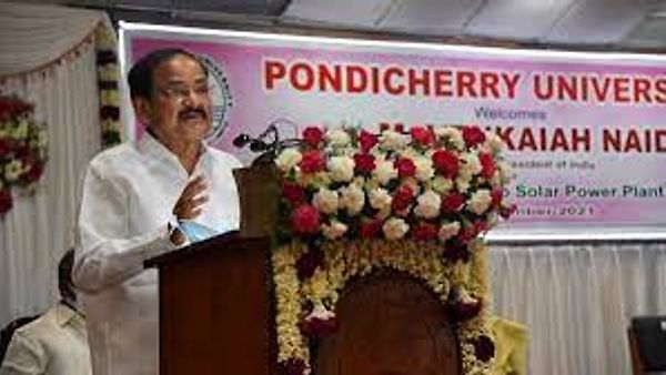 ಸೋಲಾರ್ ಪಿವಿ ಕೋಶಗಳ ಉತ್ಪಾದನೆಯನ್ನು ಹೆಚ್ಚಿಸಲು ಕರೆ ನೀಡಿದ ಉಪರಾಷ್ಟ್ರಪತಿ