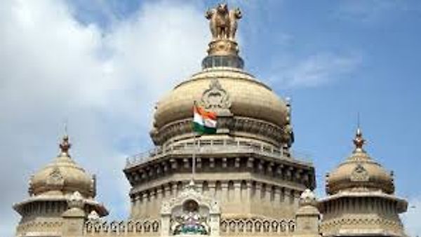 ದಸರಾ ವಿಶೇಷ : ರಾಜ್ಯ ಸರ್ಕಾರ ಸಿವಿಲ್ ಸೇವೆಗಳಲ್ಲಿ 3 ವರ್ಷದ ವಯೋಮಿತಿ ಸಡಿಲಿಕೆ ಘೋಷಣೆ!