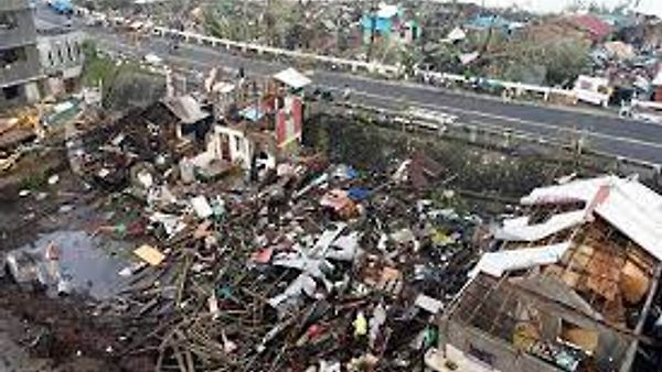 ಫಿಲಿಪ್ಪೀನ್ಸ್‌'ನಲ್ಲಿ ಟೈಫೂನ್ ರೈ (Typhoon Rai) ಚಂಡಮಾರುತ