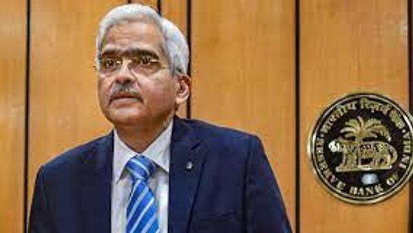 RBI ಗವರ್ನರ್ ಶಕ್ತಿಕಾಂತ ದಾಸ್ ಗೆ "ವರ್ಷದ ಗವರ್ನರ್" ಉನ್ನತ ಗೌರವ ಪುರಸ್ಕಾರ