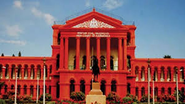 ಕರ್ನಾಟಕ ಹೈಕೋರ್ಟ್ ನಲ್ಲಿ ಖಾಲಿ ಇರುವ  33 ಕ್ಲರ್ಕ್ಸ್-ಕಮ್-ರಿಸರ್ಚ್ ಅಸಿಸ್ಟೆಂಟ್ ಹುದ್ದೆಗಳ ನೇಮಕಾತಿಗೆ ಅರ್ಜಿಗಳನ್ನು ಆಹ್ವಾನಿಸಿದೆ