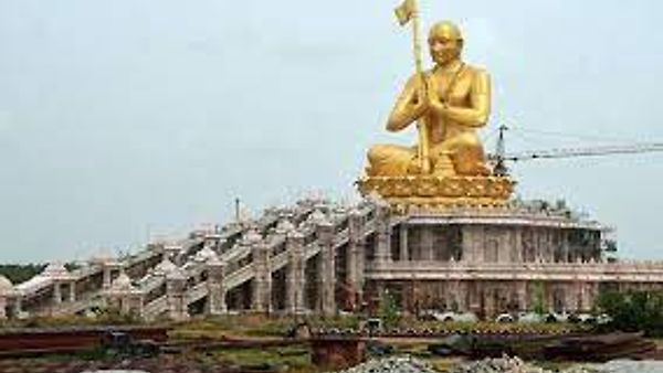 ಪ್ರಧಾನಿ ಮೋದಿ ಯಿಂದ ರಾಮಾನುಜಾಚಾರ್ಯರ 216 ಅಡಿ ಎತ್ತರದ ಸಮಾನತೆಯ ಪ್ರತಿಮೆ ಉದ್ಘಾಟಣೆ