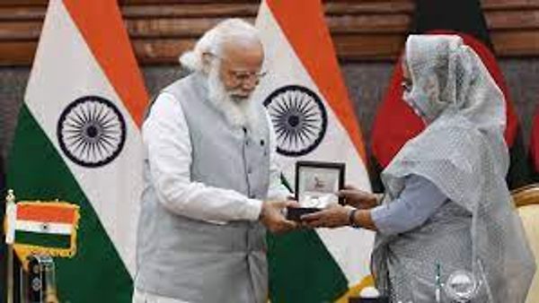 ಭಾರತದ ಪ್ರವಾಸ ಕೈಗೊಂಡ ಬಾಂಗ್ಲಾದೇಶದ ಪ್ರಧಾನಿ ಶೇಖ್ ಹಸೀನಾ