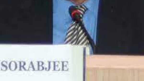 ನಿವೃತ್ತ ಅಟರ್ನಿ ಜನರಲ್ ಸೋಲಿ ಸೊರಾಬ್ಜಿ ವಿಧಿವಶ