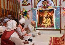 ಪ್ರಧಾನಿ ಮೋದಿ ಗುರು ರವಿದಾಸ್ ವಿಶ್ರಮ್ ಧಾಮ್ ದೇವಸ್ಥಾನದಲ್ಲಿನ ಶಾಬಾದ್ ಕೀರ್ತನೆಯಲ್ಲಿ ಭಾಗಿ