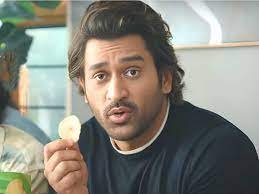 ಮಹೇಂದ್ರ ಸಿಂಗ್ ಧೋನಿ ಅವರು ಲೇಸ್ ಕಂಪನಿಯ ಬ್ರಾಂಡ್ ಅಂಬಾಸಿಡರ್