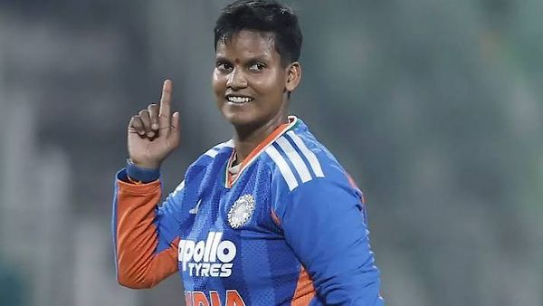 ದೀಪ್ತಿ ಶರ್ಮಾ ಭಾರತದ ಜಂಟಿ ಗರಿಷ್ಠ ವಿಕೆಟ್ ಪಡೆದ ಸಾಧಕಿ: ಮಹಿಳಾ ಕ್ರಿಕೆಟ್‌ನಲ್ಲಿ ಹೊಸ ಇತಿಹಾಸ!