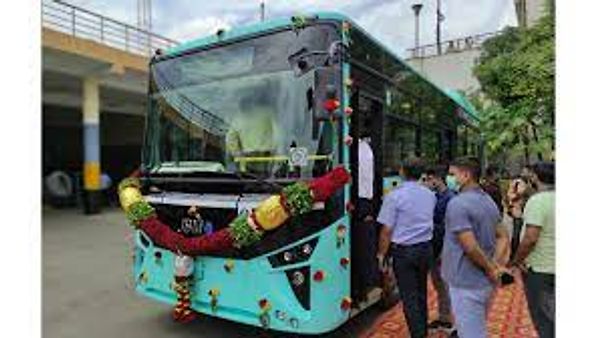 ಸಚಿವ ಶ್ರೀರಾಮುಲು ಅವರಿಂದ ಬೆಂಗಳೂರಿನಲ್ಲಿ 'ಇ-ಬಸ್' ಗೆ ಚಾಲನೆ
