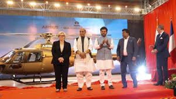 ಕೋಲಾರದಲ್ಲಿ ಭಾರತದ ಮೊದಲ ಖಾಸಗಿ ಹೆಲಿಕಾಪ್ಟರ್ ತಯಾರಿಕಾ ಘಟಕ ಉದ್ಘಾಟಿಸಿದ ಪ್ರಧಾನಿ ಮೋದಿ ಮತ್ತು ಅಧ್ಯಕ್ಷ ಮ್ಯಾಕ್ರನ್