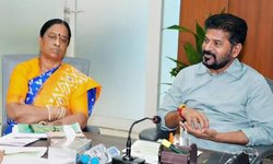 ತೆಲಂಗಾಣ ಸಚಿವ ಸಂಪುಟದಿಂದ ಕೊಂಡ ಸುರೇಖಾ ವಜಾ