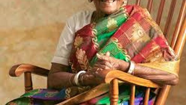 ಸಾಲುಮರದ ತಿಮ್ಮಕ್ಕ ಅವರಿಗೆ ಮಾನಸ ಪ್ರಶಸ್ತಿ ಸನ್ಮಾನ.