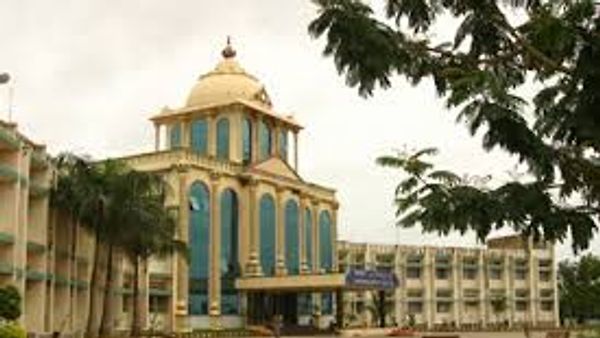 ಕುವೆಂಪು ವಿಶ್ವವಿದ್ಯಾಲಯವು ಮೆಡಿಕಲ್ ಆಫೀಸರ್ ಹುದ್ದೆಗಳಿಗೆ ಅರ್ಜಿಯನ್ನು ಆಹ್ವಾನಿಸಿದೆ