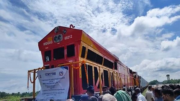 ಭಾರತ - ನೇಪಾಳ ಪ್ರಥಮ ವಾಣಿಜ್ಯ ಗೂಡ್ಸ್ ರೈಲು ಸೇವೆ