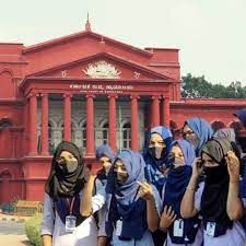 ಹಿಜಾಬ್ ವಿವಾದದ ತೀರ್ಪು ನೀಡಿದ 'ಕರ್ನಾಟಕ ಹೈಕೋರ್ಟ್'