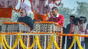 ದಿಲ್ಲಿ ಮುಖ್ಯಮಂತ್ರಿಯಾಗಿ ಅರವಿಂದ ಕೇಜ್ರಿವಾಲ್ ಪ್ರಮಾಣವಚನ ಸ್ವೀಕಾರ