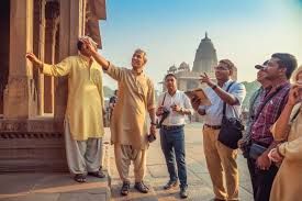 ಪ್ರವಾಸೋದ್ಯಮಕ್ಕೆ ಬಲ: ಐಐಎಂ (IIM) ಸಹಯೋಗದಲ್ಲಿ 10,000 ಗೈಡ್‌ಗಳಿಗೆ ತರಬೇತಿ
