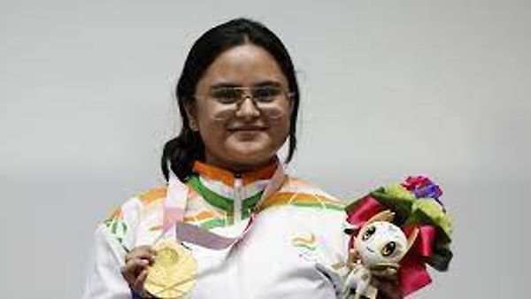 ಟೋಕಿಯೊ ಪ್ಯಾರಾಲಿಂಪಿಕ್ಸ್ ನಲ್ಲಿ 2 ಪದಕಗಳನ್ನು ಪಡೆದ ಭಾರತದ ಪ್ರಥಮ ಮಹಿಳೆ ಅವನಿ ಲೇಖರ್