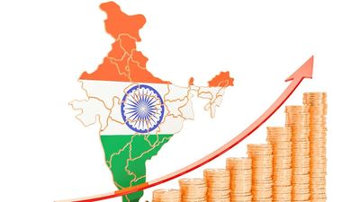 2025–26ರಲ್ಲಿ 6.6% ಬೆಳವಣಿಗೆಯ ಹಾದಿಯಲ್ಲಿರುವ ಭಾರತದ ಆರ್ಥಿಕತೆ