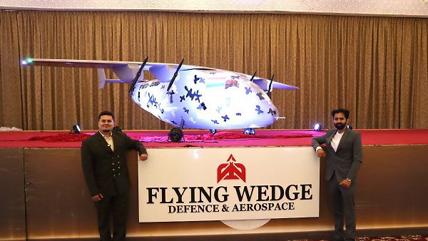 ಭಾರತದ ಮೊದಲ ಸ್ವದೇಶಿ ಬಾಂಬರ್ ಮಾನವರಹಿತ UAV ಬೆಂಗಳೂರಲ್ಲಿ ಅನಾವರಣ