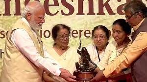 ಪ್ರಧಾನಿ ಮೋದಿಗೆ ಮೊಟ್ಟ ಮೊದಲ ಲತಾ ದೀನನಾಥ ಮಂಗೇಶ್ಕರ್‌ ಪ್ರಶಸ್ತಿ