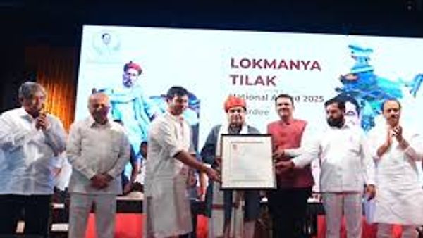 ಕೇಂದ್ರ ಸಚಿವ ಗಡ್ಕರಿಗೆ 43ನೇ ಲೋಕಮಾನ್ಯ ತಿಲಕ್ ರಾಷ್ಟ್ರೀಯ ಪ್ರಶಸ್ತಿ