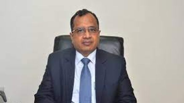 ಬಾಂಬೆ ಸ್ಟಾಕ್ಸ್ ಎಕ್ಸ್‌ಚೇಂಜ್ (ಬಿಎಸ್‌ಇ) ನ ನೂತನ ಅಧ್ಯಕ್ಷರಾಗಿ ಪ್ರಮೋದ್ ಅಗರ್ವಾಲ್ ನೇಮಕ