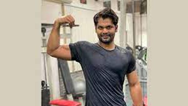 IRS ಅಧಿಕಾರಿ 'ನರೇಂದ್ರ ಕುಮಾರ್ ಯಾದವ್' ಅವರು ಫಿಟ್ ಇಂಡಿಯಾ ಮೂವ್‌ಮೆಂಟ್‌ ನ ಬ್ರಾಂಡ್ ಅಂಬಾಸಿಡರ್ ಆಗಿ ಆಯ್ಕೆ