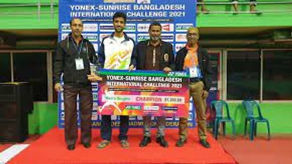 ಬಾಂಗ್ಲಾದೇಶ ಇಂಟರ್‌ನ್ಯಾಷನಲ್ ಚಾಲೆಂಜ್ ಬ್ಯಾಡ್ಮಿಂಟನ್ ಟೂರ್ನಿಯಲ್ಲಿ ಅಭಿಷೇಕ್ ಸೈನಿಗೆ ಪ್ರಶಸ್ತಿ