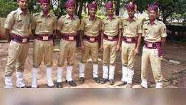 ಕರ್ನಾಟಕ ರಾಜ್ಯ ಪೊಲೀಸ್ ಇಲಾಖೆಯು ಪೊಲೀಸ್ ಕಾನ್ಸ್‌ಟೇಬಲ್(PC) ಹುದ್ದೆಗಳ ನೇಮಕಾತಿಯ ಲಿಖಿತ ಪರೀಕ್ಷೆಗೆ ದಿನಾಂಕ ನಿಗದಿಪಡಿಸಿ ಪ್ರವೇಶ ಪತ್ರಗಳನ್ನು ಪ್ರಕಟಿಸಿದೆ