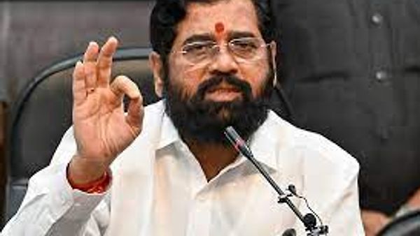 ಮಹಾರಾಷ್ಟ್ರ ಮುಖ್ಯಮಂತ್ರಿ ಏಕನಾಥ ಶಿಂದೆ ಸೇರಿ ಮೂವರಿಗೆ ‘ಮರಾಠ ಭೂಷಣ’ ಪ್ರಶಸ್ತಿ ಪ್ರಧಾನ