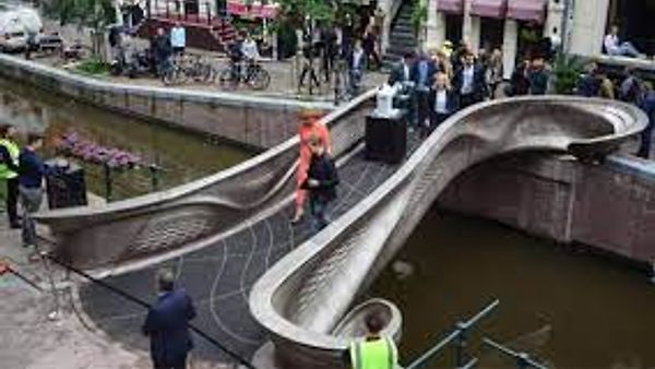 ಆಮ್ಸ್ಟರ್‌ಡ್ಯಾಮ್‌(Amsterdam)ನಲ್ಲಿ ವಿಶ್ವದ ಮೊದಲ 3D ಮುದ್ರಿತ ಉಕ್ಕಿನ ಸೇತುವೆ ಪ್ರಾರಂಭ