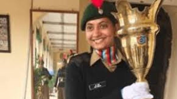 ಐತಿಹಾಸಿಕ ಸಾಧನೆ: OTA ಗ್ವಾಲಿಯರ್‌ನಲ್ಲಿ ಚಿನ್ನದ ಪದಕ ಗೆದ್ದ ಈಶಾನ್ಯ ಭಾರತದ ಮೊದಲ ಮಹಿಳಾ ಅಧಿಕಾರಿ ಲೆಫ್ಟಿನೆಂಟ್ ಡಾ. ಕೆ.ಎಂ. ಸುಧಾ