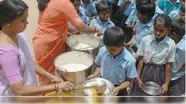 ತೆಲಂಗಾಣ: 'ಮುಖ್ಯಮಂತ್ರಿ ಉಪಾಹಾರ ಯೋಜನೆ' ಪ್ರಾರಂಭ