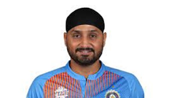 ಕ್ರಿಕೆಟ್ ವೃತ್ತಿ ಜೀವನಕ್ಕೆ ವಿದಾಯ ಹೇಳಿದ ಹರಭಜನ್ ಸಿಂಗ್