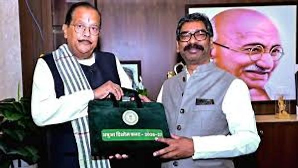 ಜಾರ್ಖಂಡ್ ಬಜೆಟ್ 2026-27: ₹1.58 ಲಕ್ಷ ಕೋಟಿ ಮೊತ್ತದ 'ಅಬುವಾ ದಿಶೋಮ್ ಬಜೆಟ್' ಮಂಡನೆ; ರೈತರು, ಮಹಿಳೆಯರಿಗೆ ಬಂಪರ್ ಕೊಡುಗೆ!