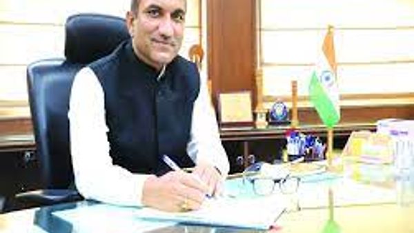 IAS ಅಧಿಕಾರಿ ಸಂಜೀವ್‌ ಕುಮಾರ‌ AAI ಅಧ್ಯಕ್ಷ