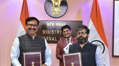 2 ಮಿಲಿಯನ್‌ ಅಮೆರಿಕನ್‌ ಡಾಲರ್‌ ಮೌಲ್ಯದ ಸೌರ ಯೋಜನೆಗೆ ಭಾರತ ಸಹಿ