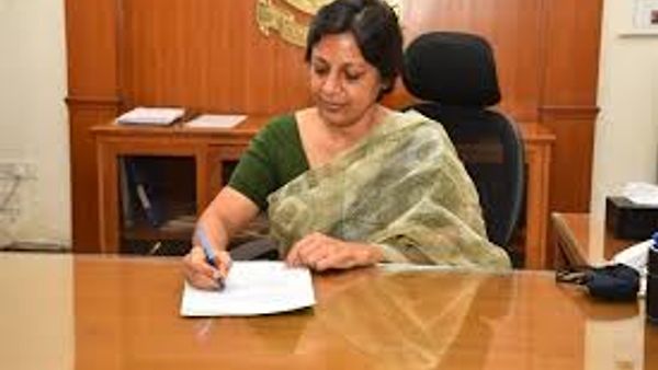 ಪಂಜಾಬ್‌ನ ಪ್ರಥಮ ಮಹಿಳಾ ಮುಖ್ಯ ಕಾರ್ಯದರ್ಶಿಯಾಗಿ ವಿನಿ ಮಹಾಜನ್  ಆಯ್ಕೆ