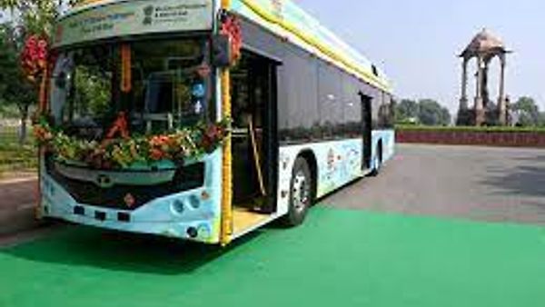ಭಾರತದ ಮೊದಲ ಹಸಿರು ಹೈಡ್ರೋಜನ್ ಇಂಧನ ಸೆಲ್ ಬಸ್