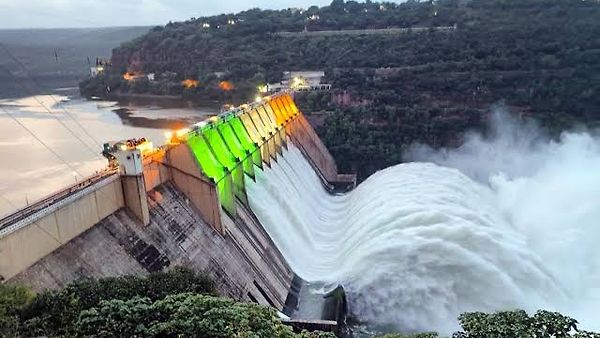 ಕೃಷ್ಣಾ ನದಿಯ ಶ್ರೀಶೈಲಂ ಜಲವಿದ್ಯುತ್ ಯೋಜನೆ